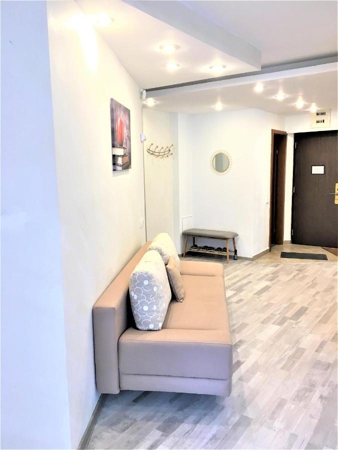 Large Apartment In Ultra-Central Location Braşov Extérieur photo