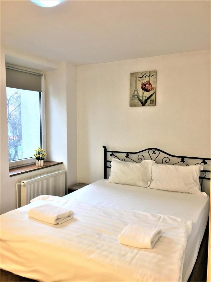 Large Apartment In Ultra-Central Location Braşov Extérieur photo