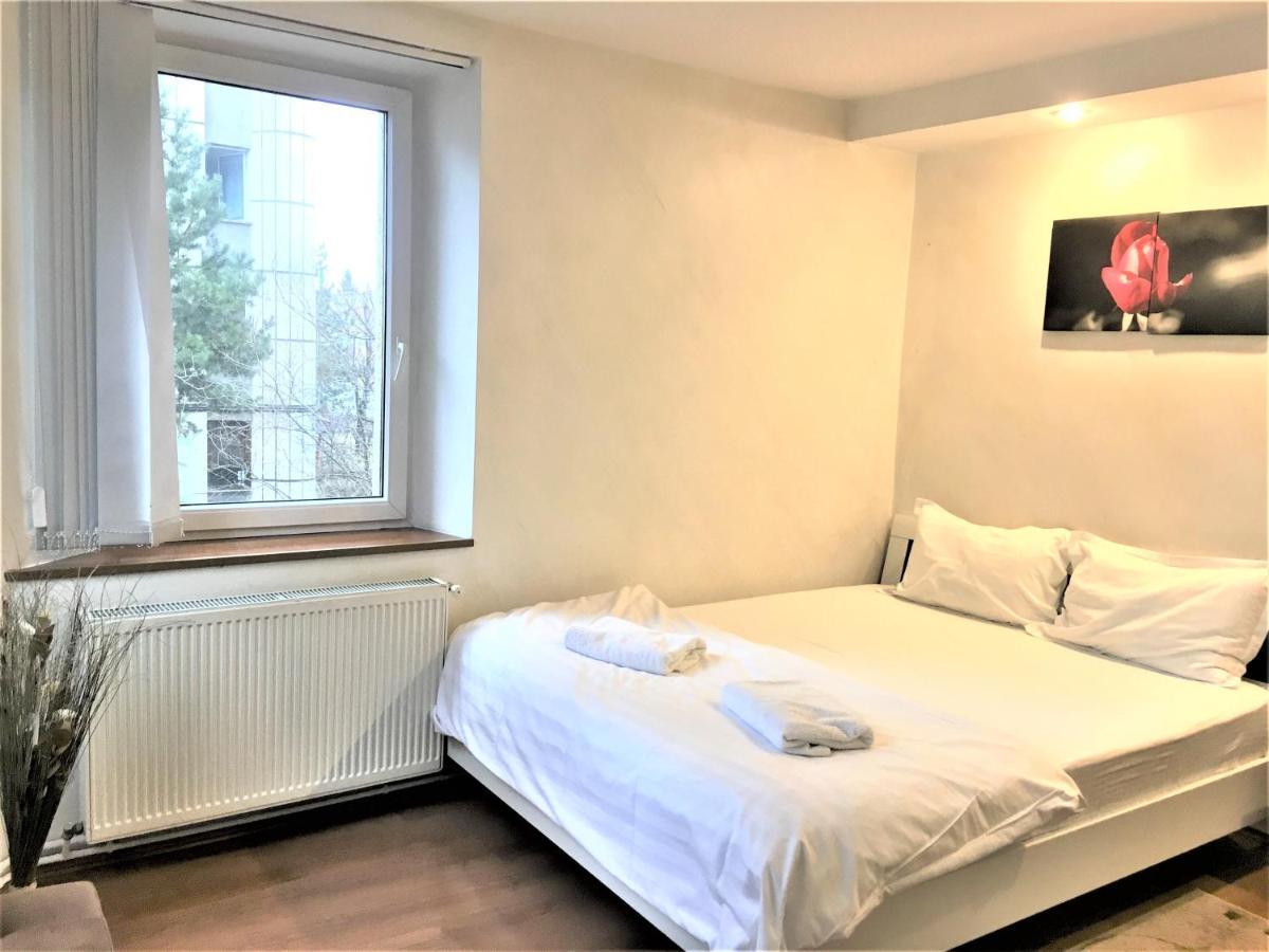 Large Apartment In Ultra-Central Location Braşov Extérieur photo