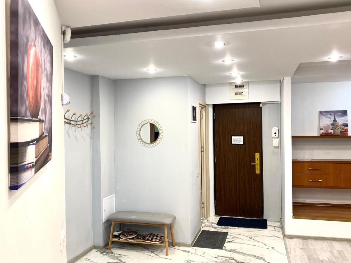 Large Apartment In Ultra-Central Location Braşov Extérieur photo